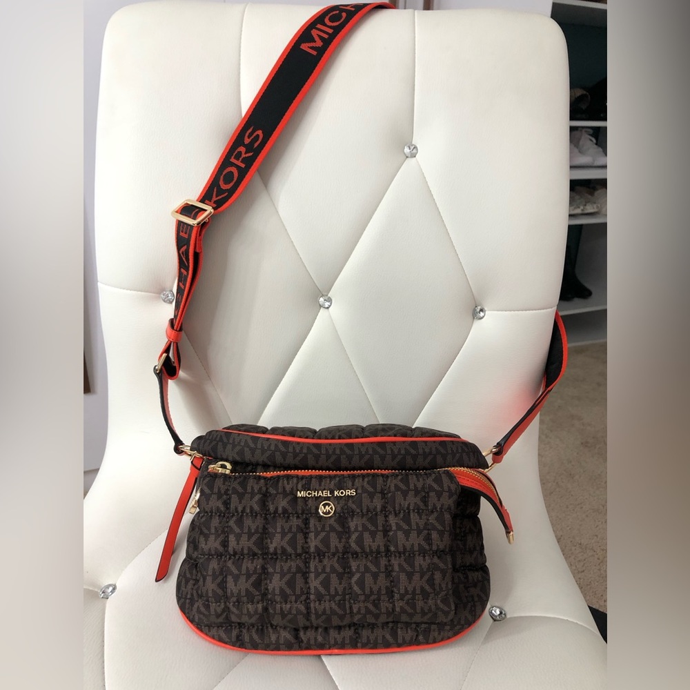 BRAND NEW without tags Michael Kors Crossbody Purse